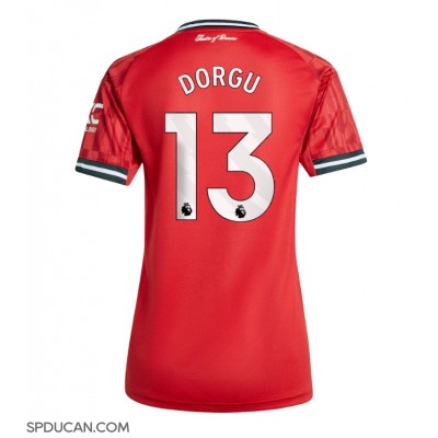 Zenski Nogometni Dres Manchester United Patrick Dorgu #13 Domaci 2025-26 Kratak Rukav Zenski Nogometni Dres Manchester United Patrick Dorgu #13 Domaci 2025-26 Kratak Rukav